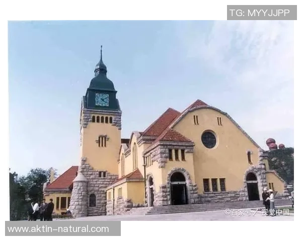 青岛话中的足球文化探讨与地方方言的独特魅力